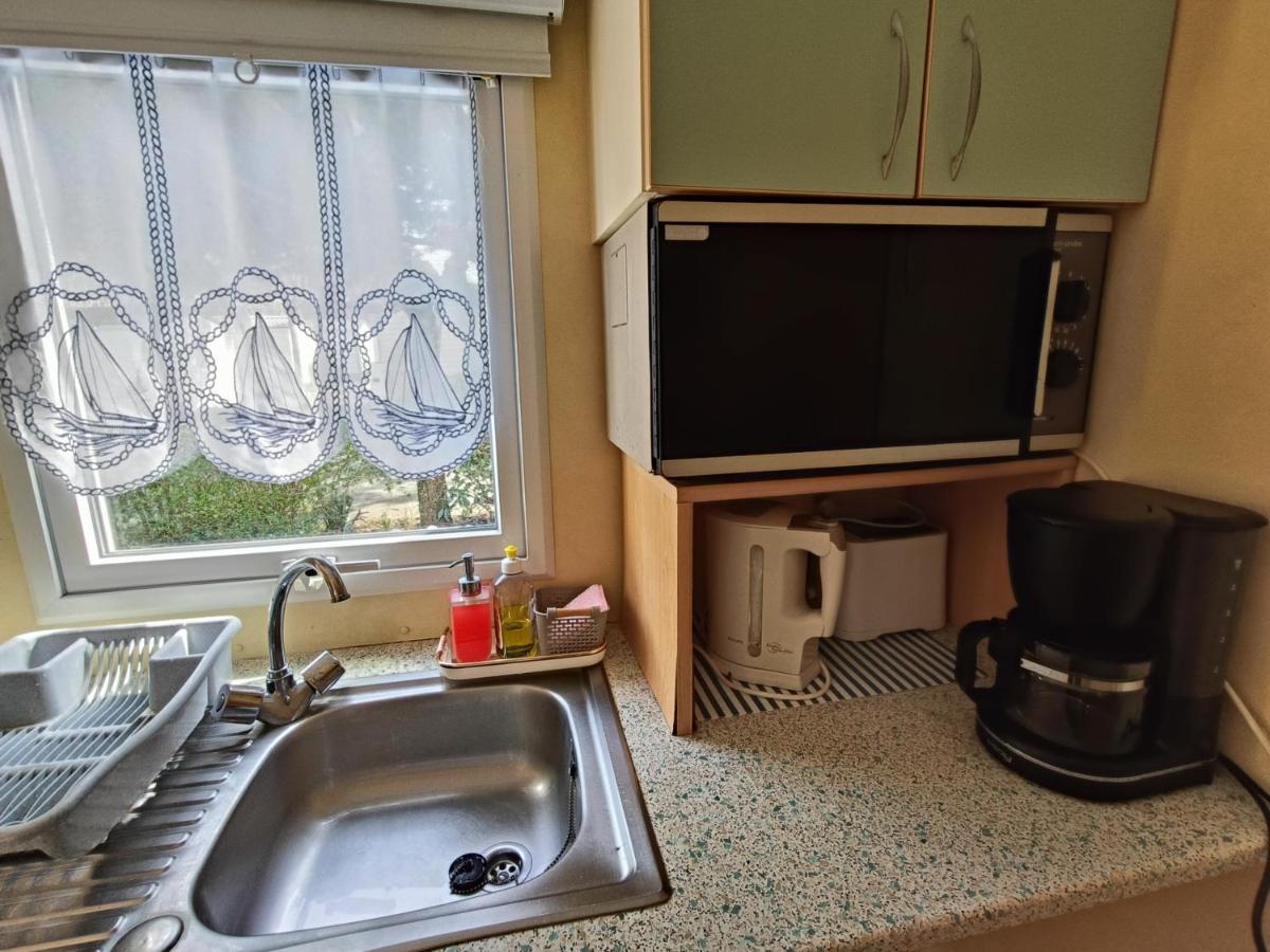 Mobilhome Oléron simple et spacieux à 1min de l'Océan La Cotinière Extérieur photo