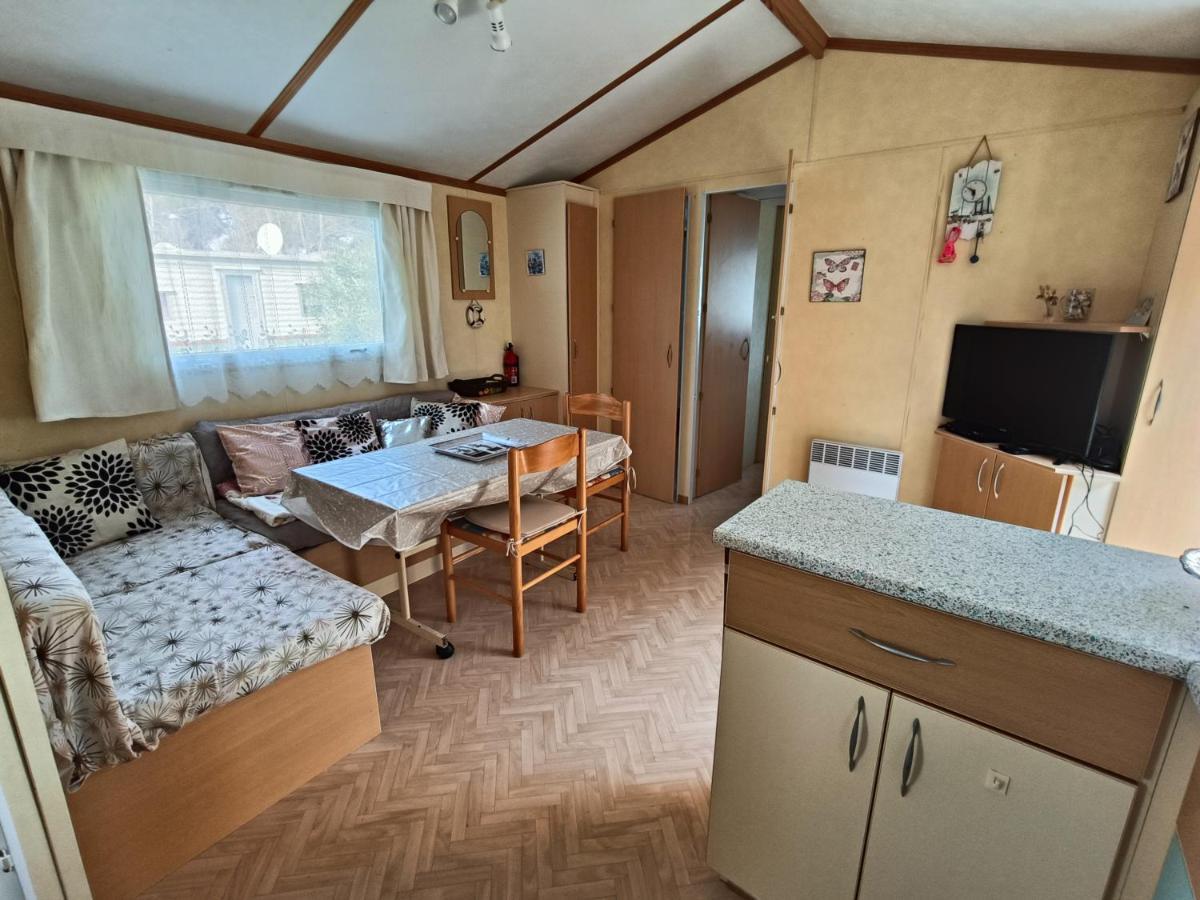 Mobilhome Oléron simple et spacieux à 1min de l'Océan La Cotinière Extérieur photo